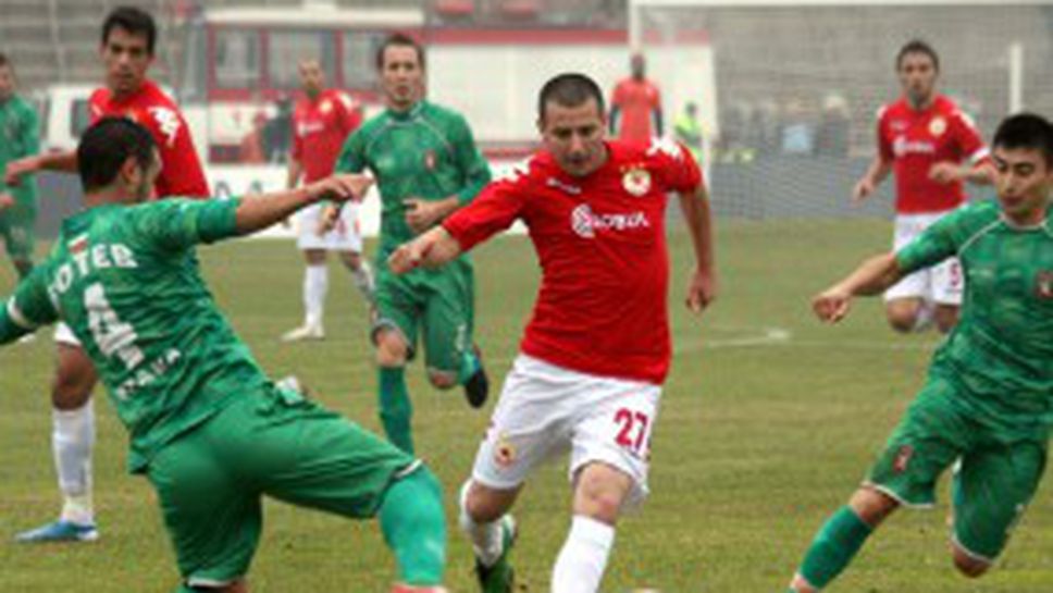 Зику показа как трябва да се отнасят играчите към тренировките в ЦСКА