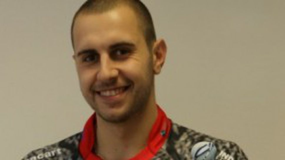 Представиха Валентин Братоев като играч на Сора (ГАЛЕРИЯ)