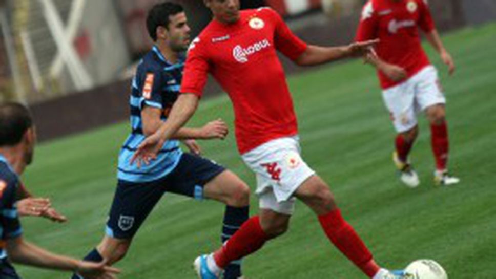 Пената и Дуци върнаха скатавките Нелсън и Платини, вижте групата за Ловеч