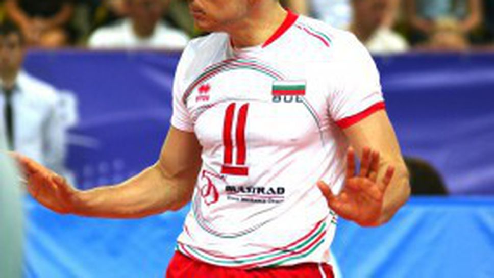 Владо Николов на линия за мачовете с Япония (ВИДЕО)