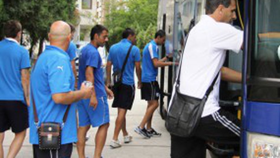 Херо загърби две от звездите си в Черноморец