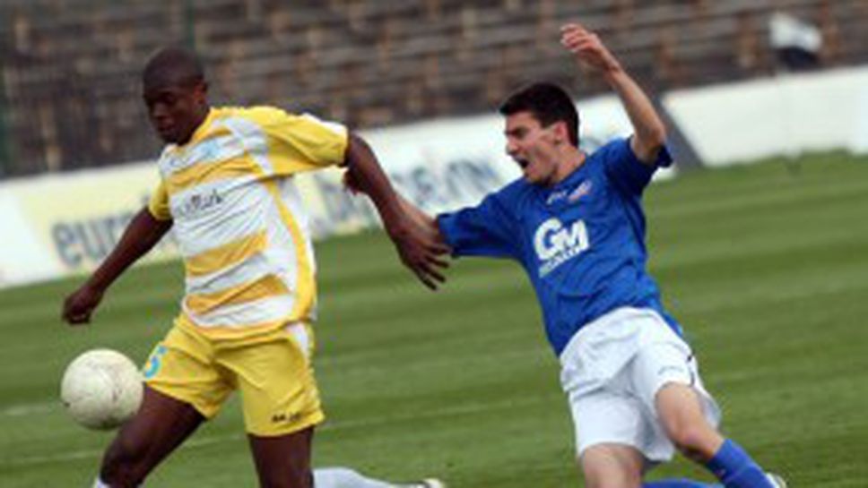 Монтана с 24 футболисти на лагер в Банско