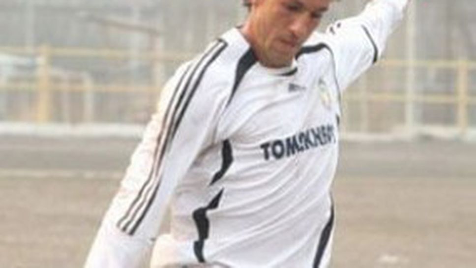 Славия иска Борносузов