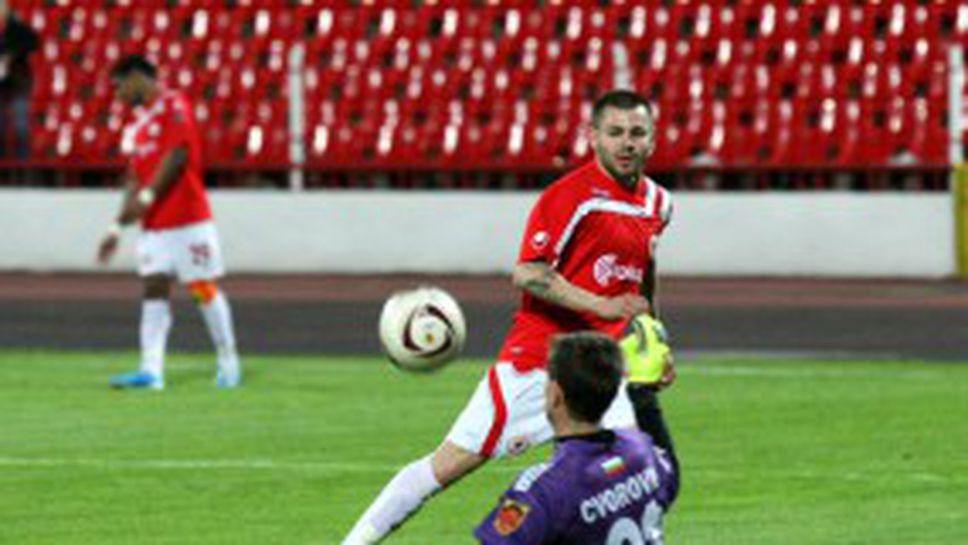 Отбор от Шампионската лига също чака Спас Делев