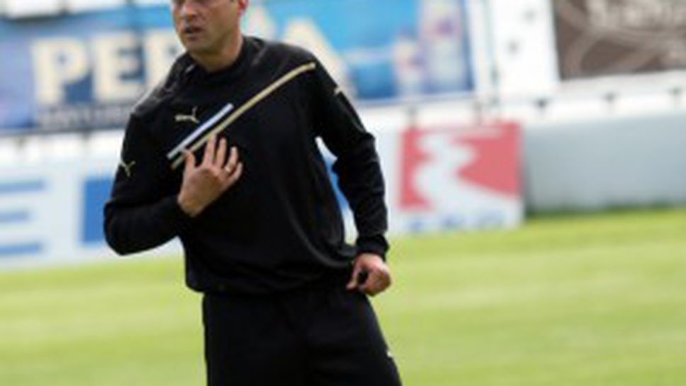 Славия търси още двама защитници