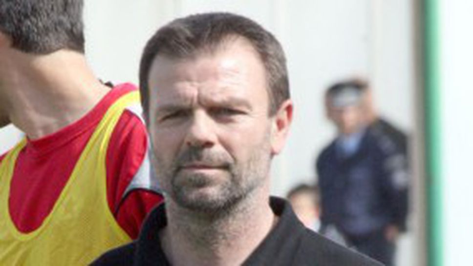 Стойчо Младенов се цели в Шампионската лига