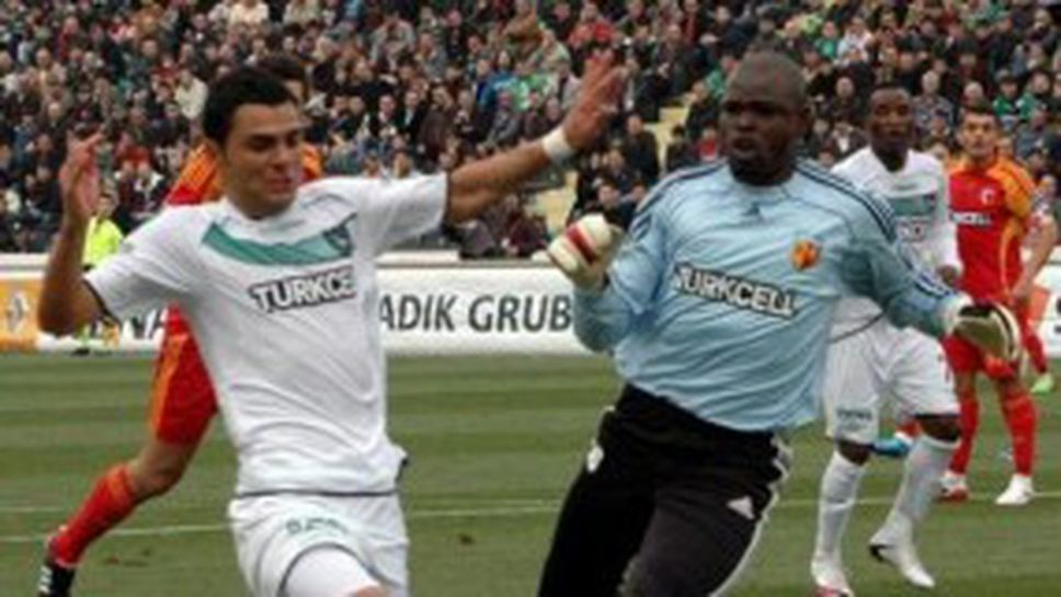 Лудогорец готви нова бомба, привлича Бабангида