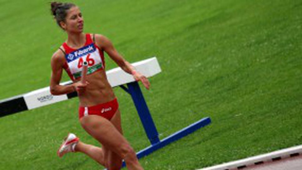 Страхотна Вили Методиева изведе щафетата на 4 по 400 м до сребърните медали