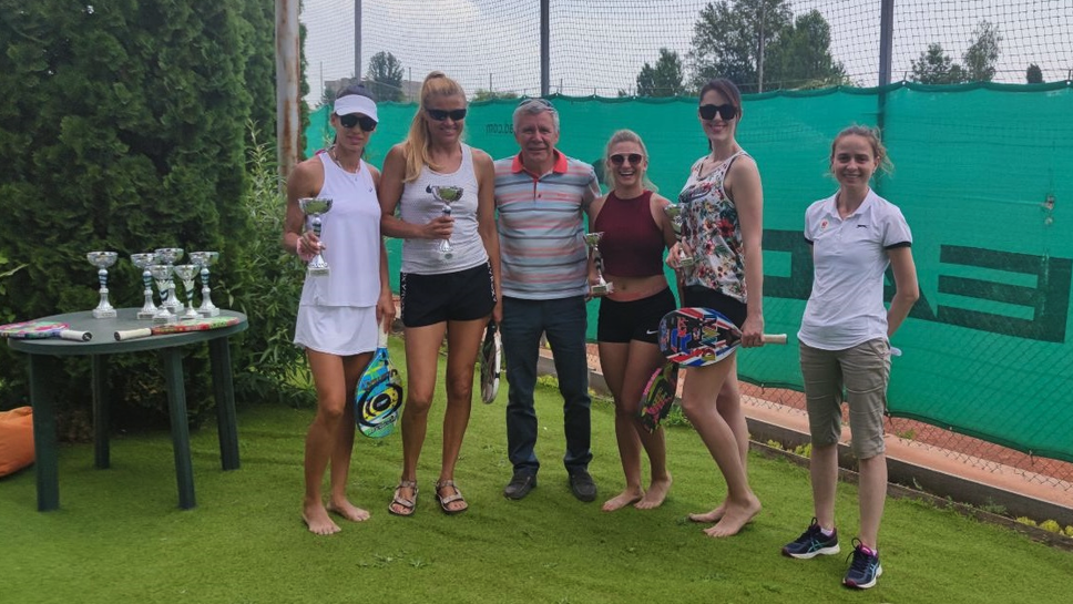 Българи спечелиха първия международен турнир по плажен тенис за годината
