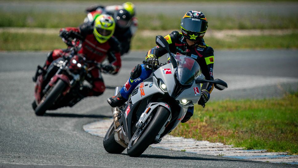 Мартин Чой проведе уроци по безопасност на писта "Серес" в Гърция