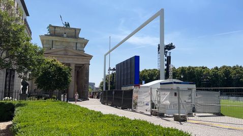 Най-голямата футболна врата е в Берлин