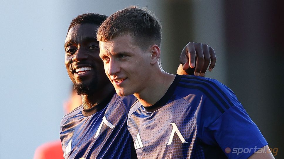 Каре от Левски пропуска мача на "Лаута"