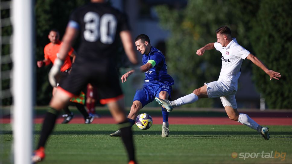 Тежките преговори между Левски и Ракув продължават