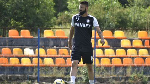 Локомотив (Пд) продължава с двуразовите тренировки в Самоков