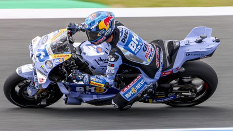 Алекс Маркес със счупена ръка след Гран При на Нидерландия