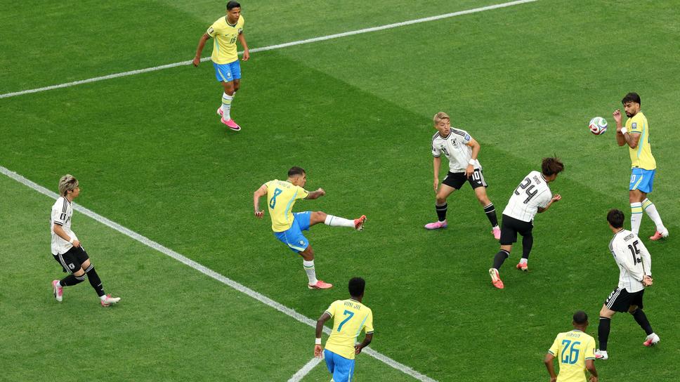 Бразилия 0:1 Япония, хубав гол попари "Селесао"