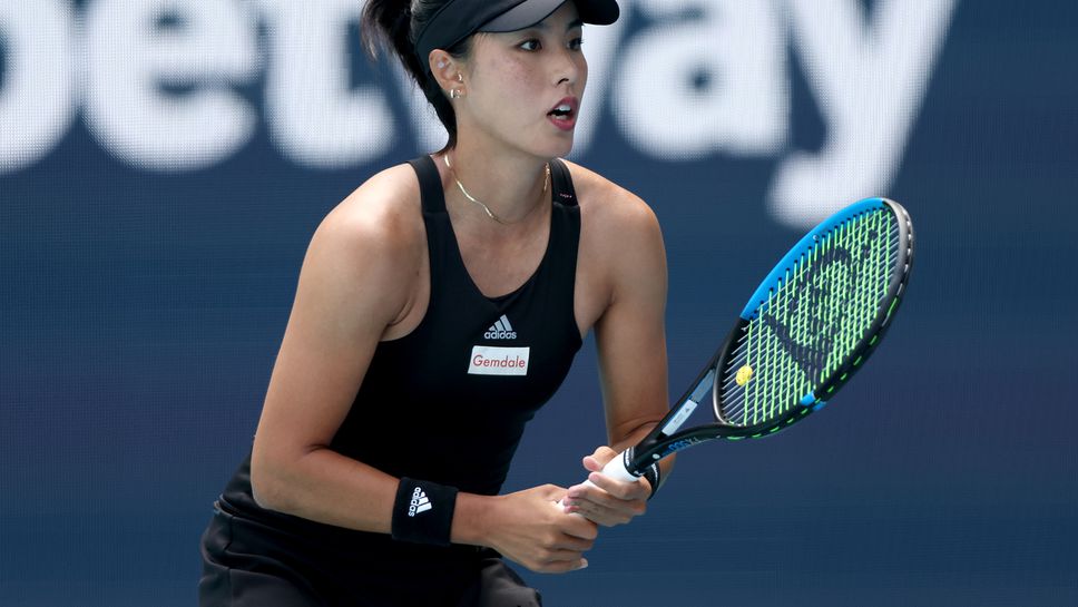 Цян Ван срещу Анастасия Потапова на полуфинала на турнира в Прага