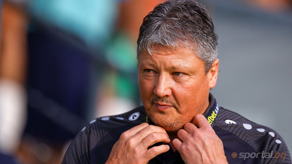 Любо Пенев се завърна в България