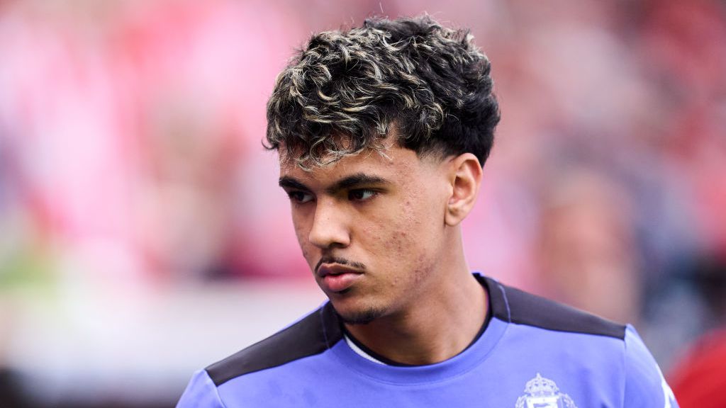 Евертън привлече защитник от Байерн