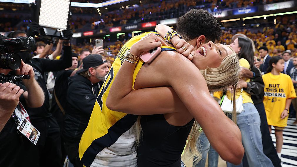 Голяма победа за Халибъртън извън терена