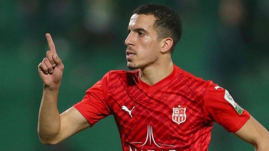 Лудогорец си хареса алжирски халф за заместник на Пьотровски