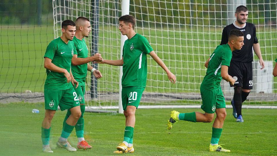Лудогорец III вкара седем пъти за финал