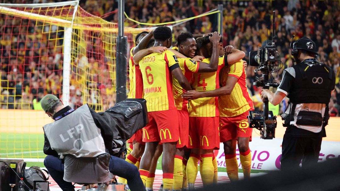 Червен картон помогна на Ланс да обърне Брест