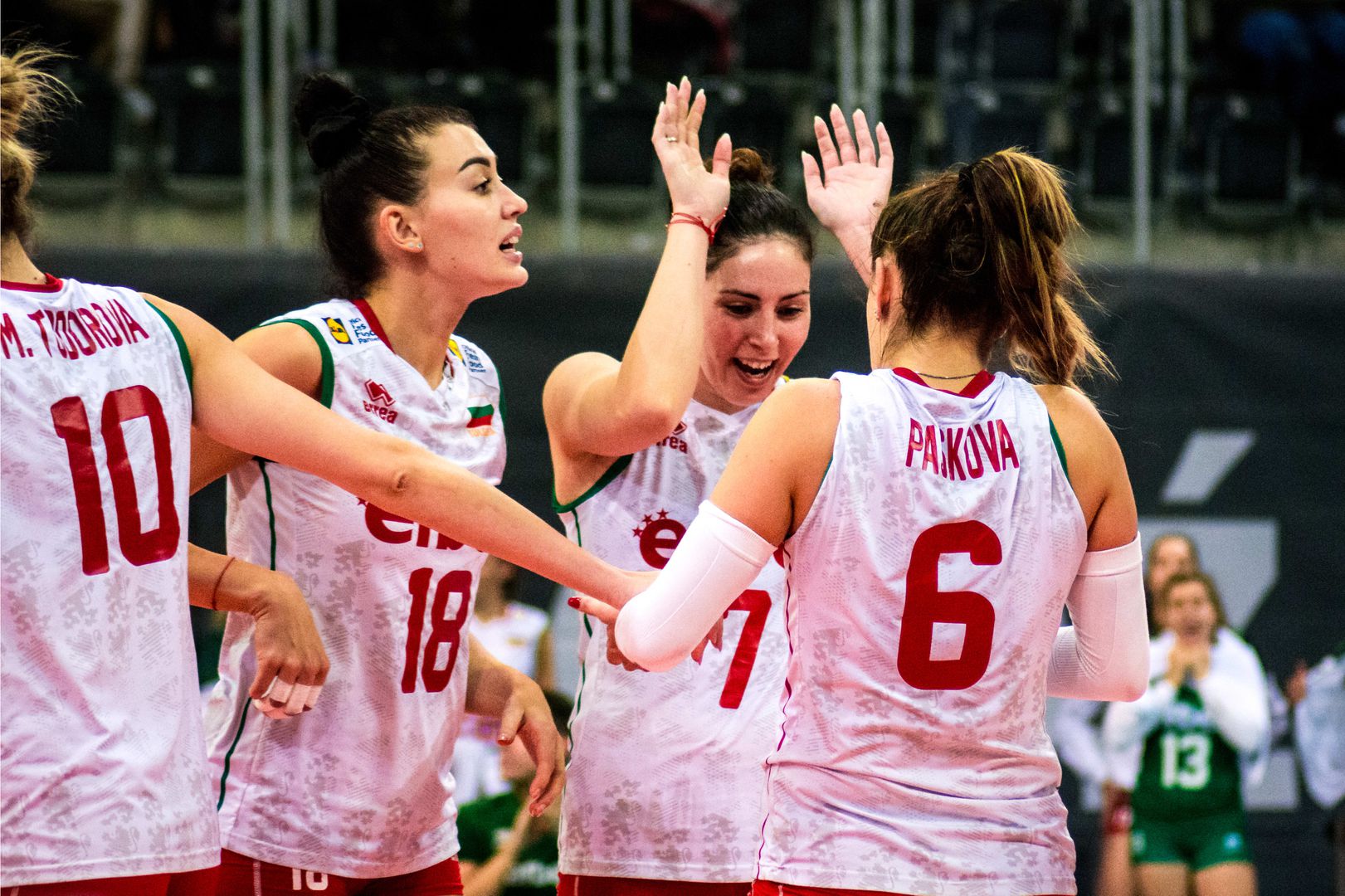  Мондиал 2022: България - Съединени американски щати 1:3 </div>

</article>
<style>
.youtube{
  width:100%;height:500px;
}
@media only screen and (max-width: 600px) {
.youtube {
    height:250px;
  }
}
</style>
<div style=