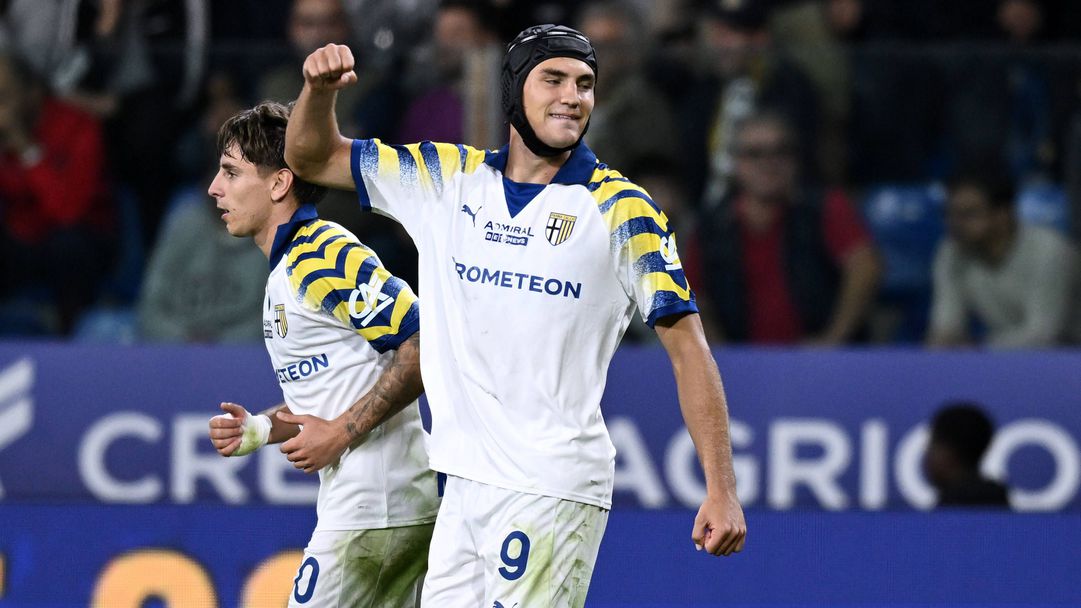 Пелегрино изведе Парма до първа победа