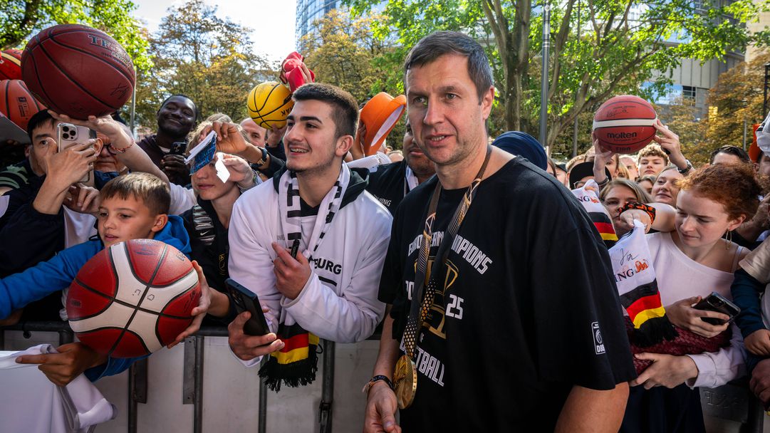 Алан Ибрахиматич: Когато Алекс се завърне за ноемврийските мачове, ще бъда отново зад него