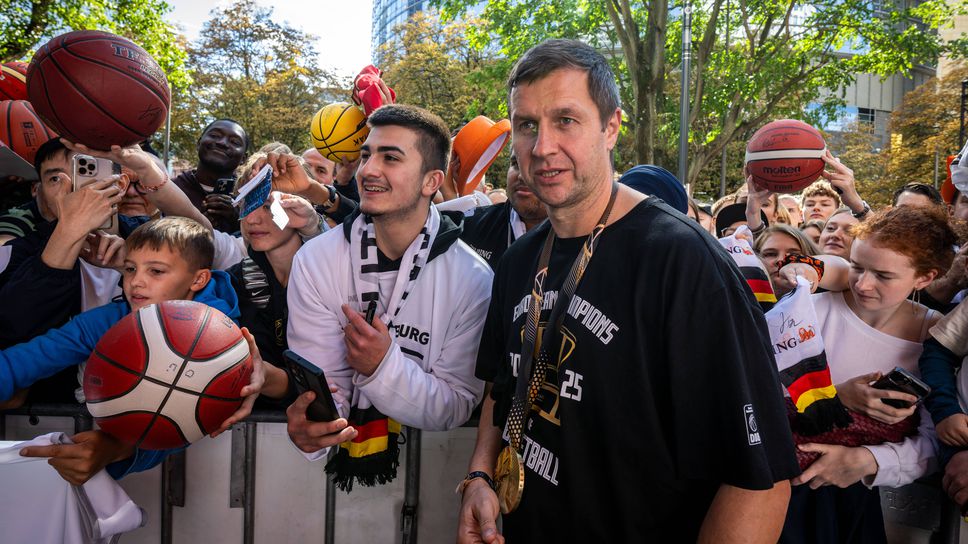 Алан Ибрахиматич: Когато Алекс се завърне за ноемврийските мачове, ще бъда отново зад него