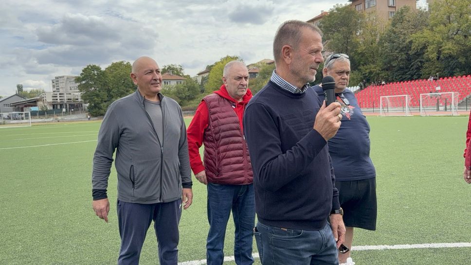 Стойчо Младенов патрон на турнир с кауза, организиран от "армейците" от "Екзекуторс"