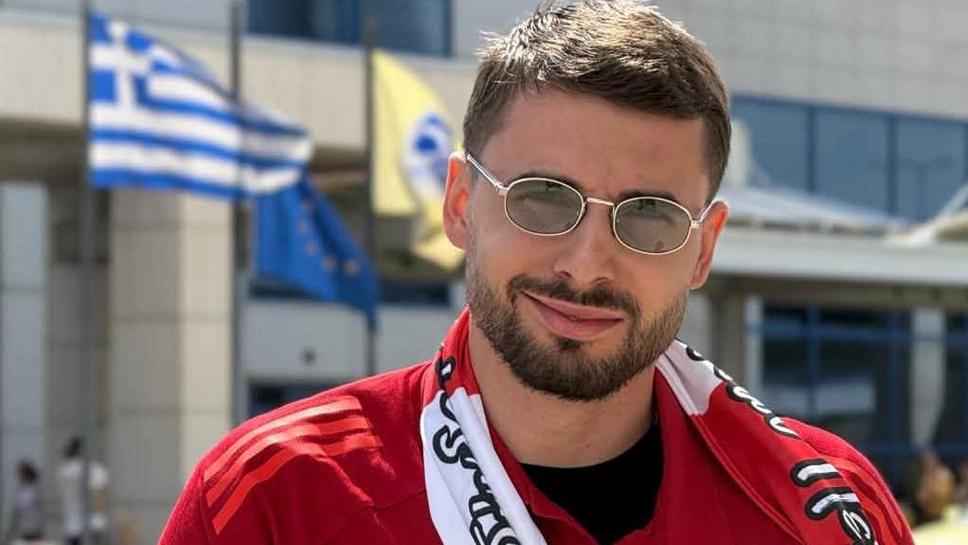 Мартин Атанасов и Олимпиакос с победа над  Флойсвос