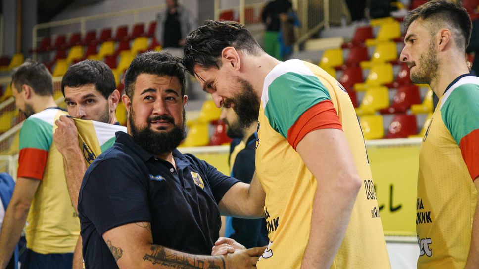 Статистикът на волейболния Хебър изгуби приятели в Турция, тимът подаде ръка