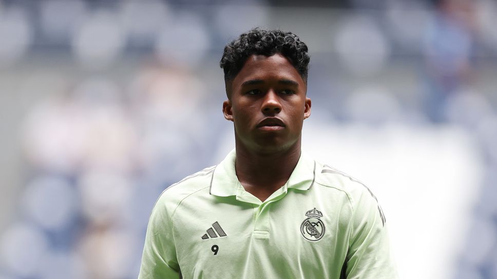 Ендрик все по-близо до спекулирания рестарт в Лион