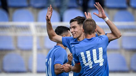 "Соколите" ще зимуват в България