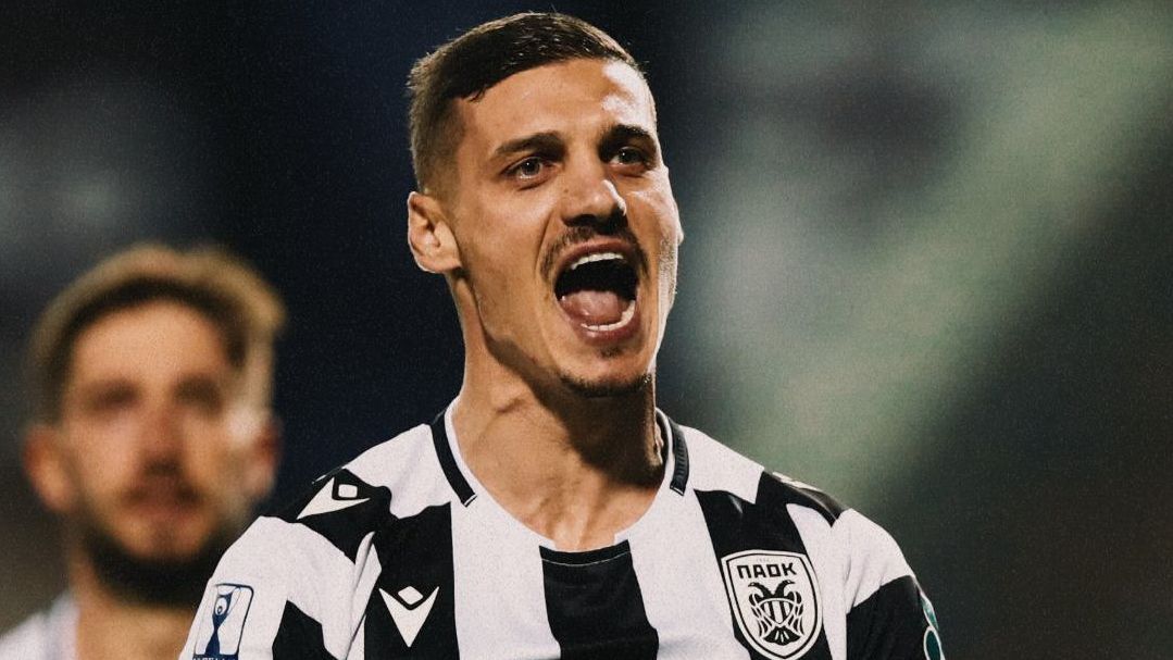 Десподов влезе от пейката при класика за ПАОК