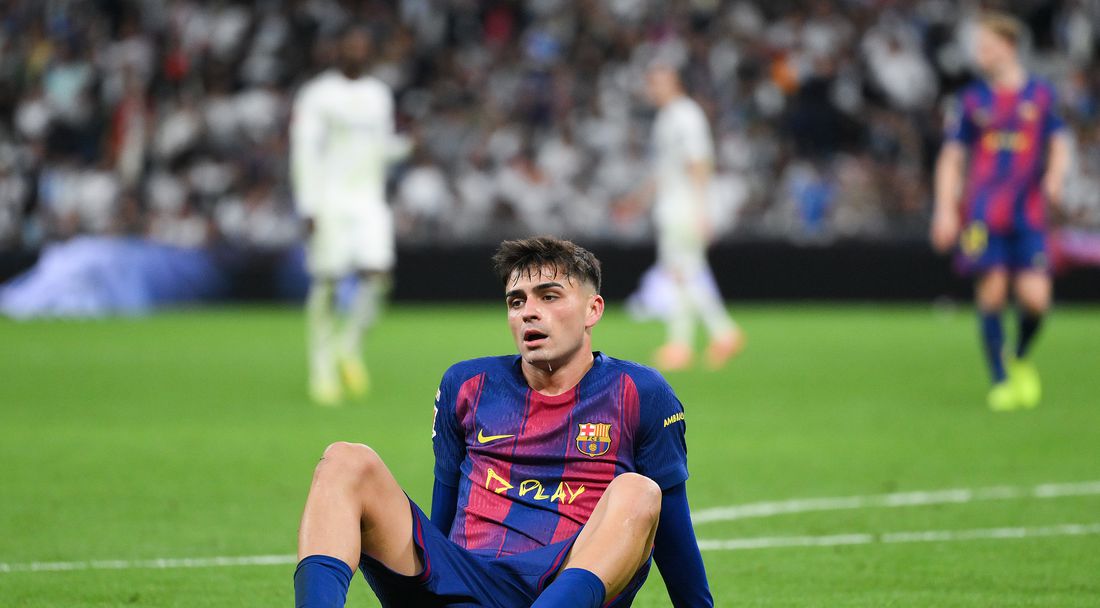 След 49 мача без почивка: Педри е с травма