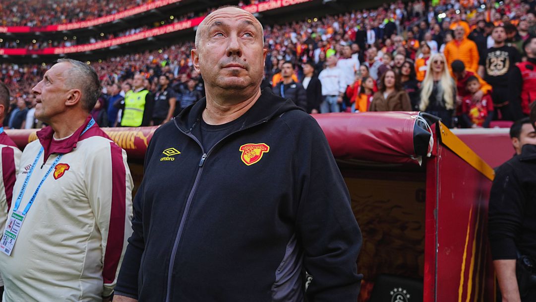 Мъри Стоилов със сериозни проблеми в защита преди съботния мач на Гьозтепе