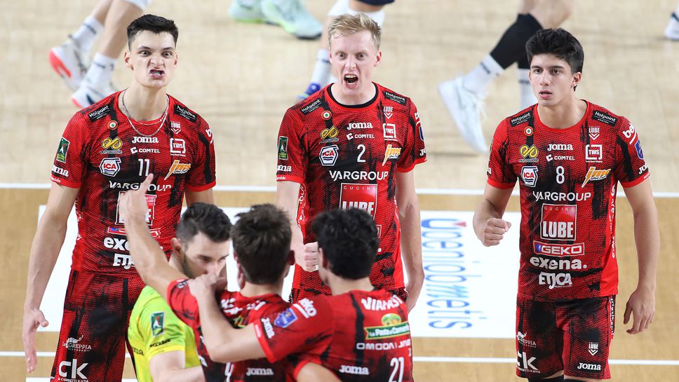 Националът Александър Николов и неговият Кучине Лубе Чивитанова записаха втора