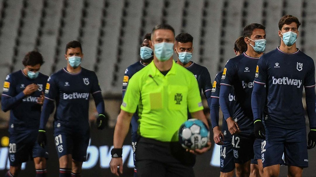 Португалската лига започва разследване на скандално прекратения мач на Бенфика