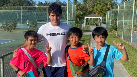  Иван Иванов, Росица Денчева и Рая Коцева започнаха с победи 