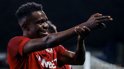 Цървена звезда иска Джеймс Ето’о