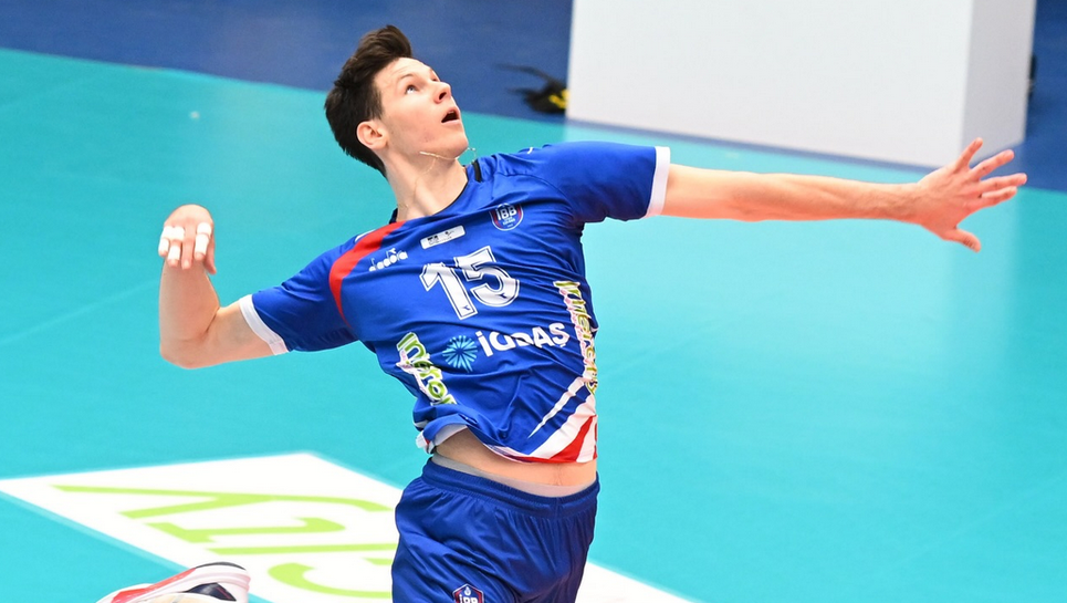 Националът Денислав Бърдаров изигра пореден изключителен двубой за своя клуб