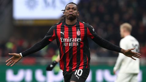 Милан изтръгна нова важна победа, късна намеса на ВАР вбеси Алегри и Лацио