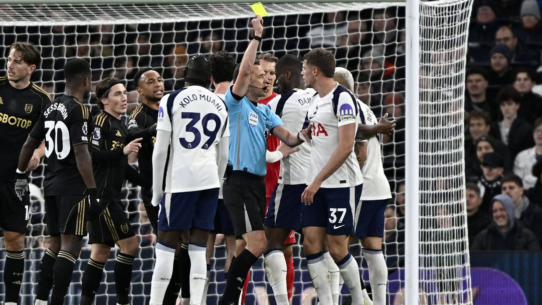 Тотнъм продължи да разочарова на своя стадион