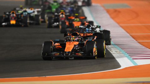  Пиастри завоюва трети следващ спринт в Катар, Норис към този момент допира купата във Формула 1 