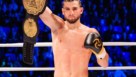 Мартин Копривленски нокаутира испанец и спечели титлата на MAX FIGHT