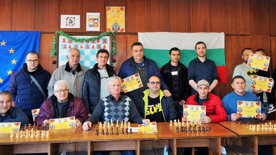 Генади Димитров спечели традиционния коледен турнир по блиц в Мездра