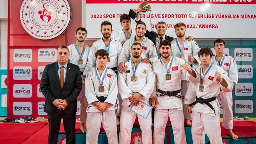 Ивайло Иванов стана шампион на Турция с отбора на Галатасарай